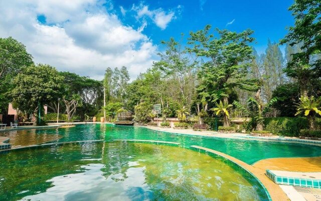 Horseshoe Point Resort