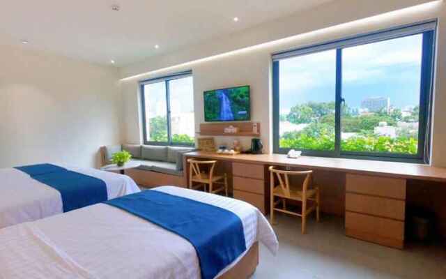 UEH Boutique Hotel