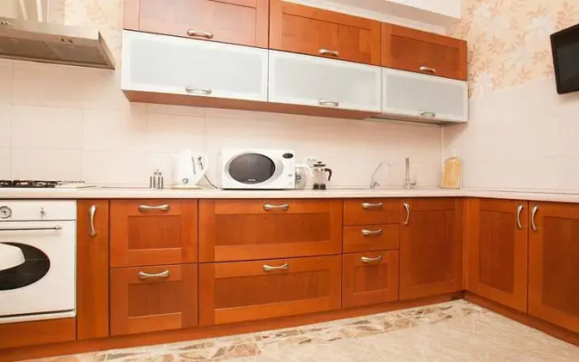 Севиль на Меридианной 10