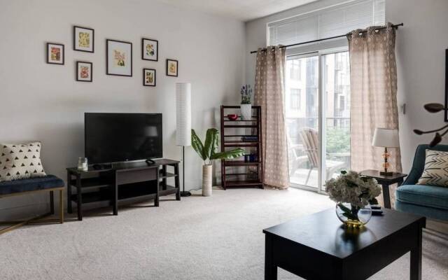 3rd Ward One Bedroom with Patio