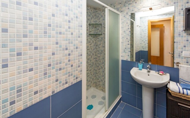 Majestic Apartment in Dénia with Hot Tub