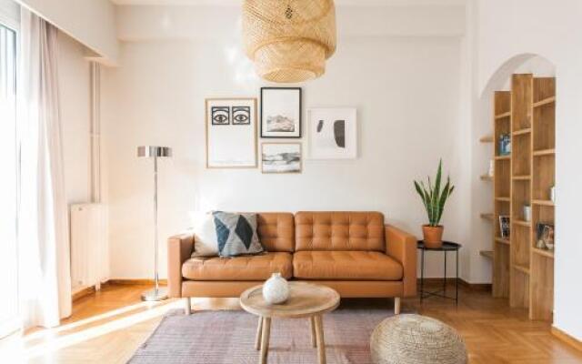 Central Cozy Apartments in Plaka by UPSTREET