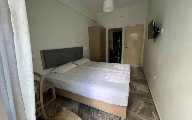 Neapolis Rooms & Apartments