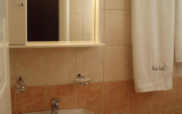 Hotel Irida