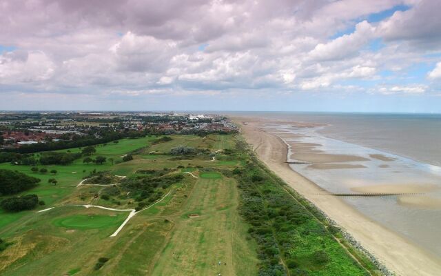 North Shore Hotel & Golf Club