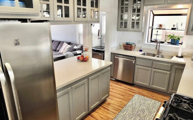 Park Avenue Beach Paradise Chic & Secluded 4 BDR