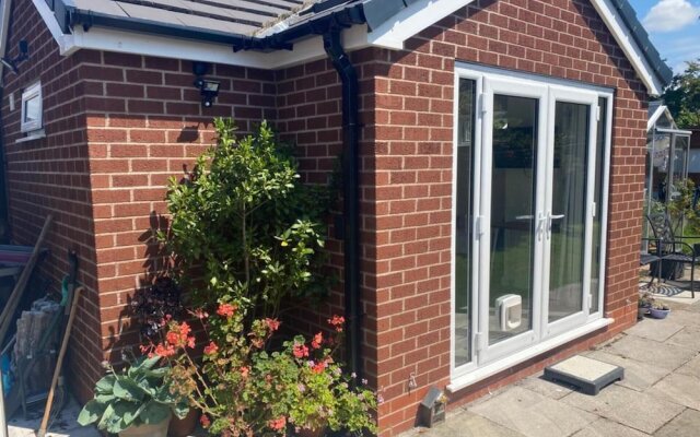 Rose View- a Lovely Private 1 Bed Bungalow in Sale