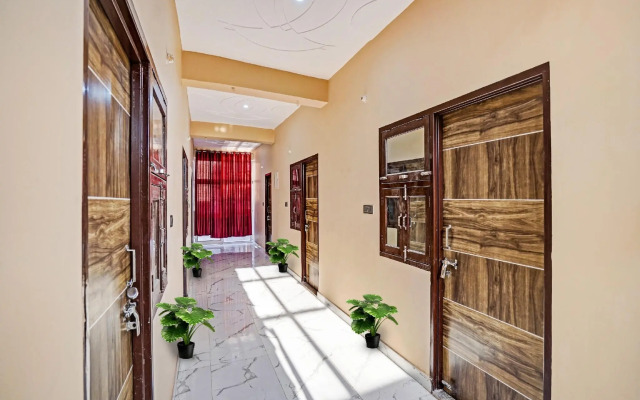 OYO Flagship 70395 Hotel Sunrise