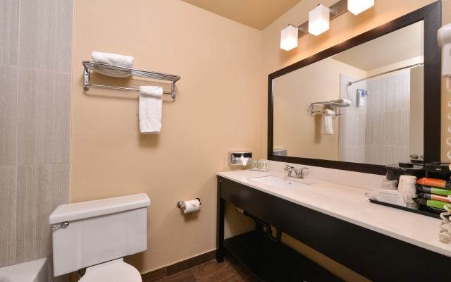 Quality Inn & Suites Okanogan - Omak