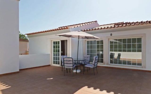 Luxury Golf Villa for 10 w Private Garden & Pool
