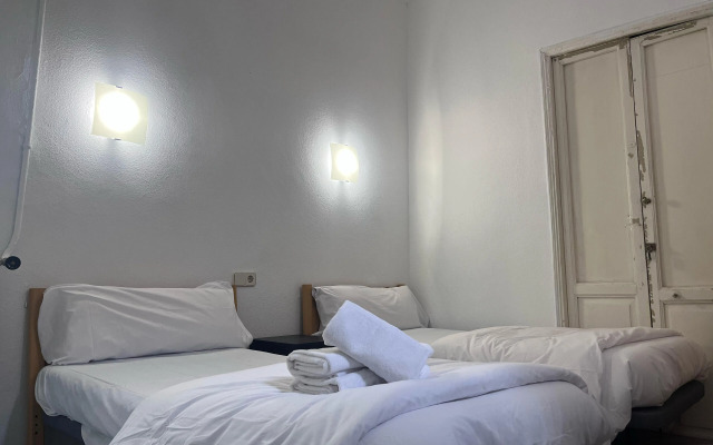 Hostal Alonso No Limit Madrid