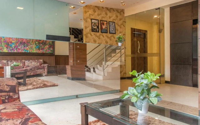 Omatra Hotel Infantry Road