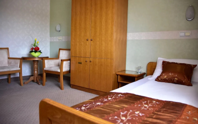 Garni Hotel Lav