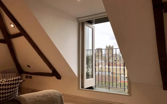 Stylish Wells Penthouse With Cathedral Views