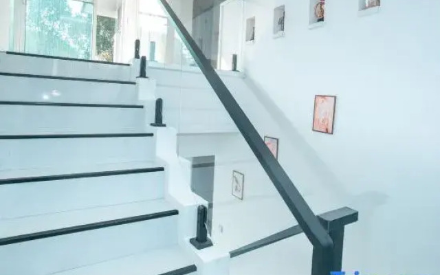 Shanghai Meishu Time Swimming Pool Party Single-family Villa