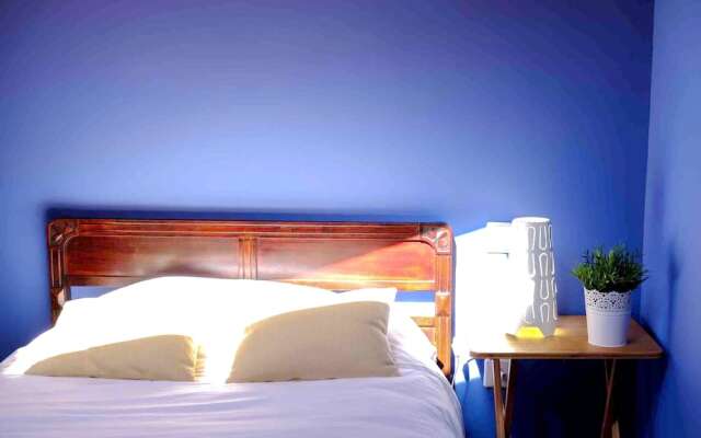House with 2 Bedrooms in Ávila, with Wifi
