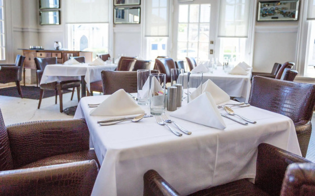 Park Plaza Hotel Seguin