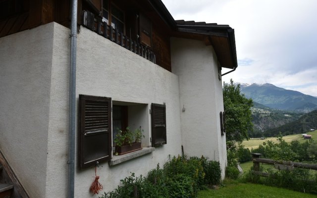 Cozy Detached Holiday Home in Grengiols / Valais With Mountain Views