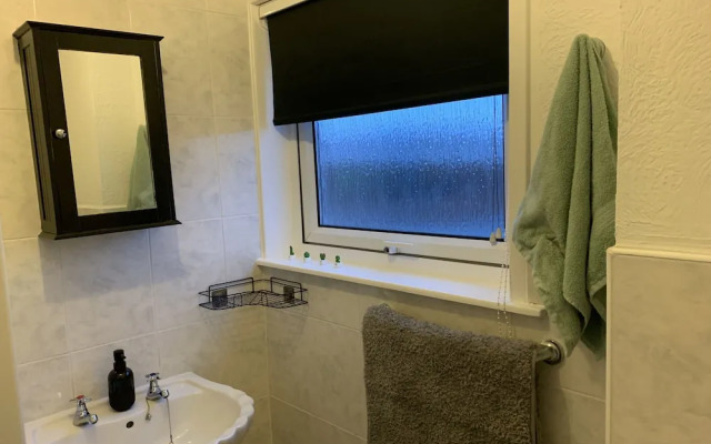 2-bed Apartment in Dumfries Close to Town Centre