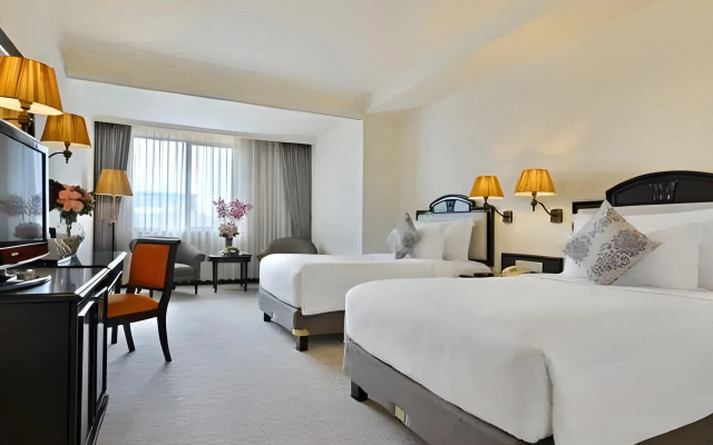 Grand Aquila Hotel