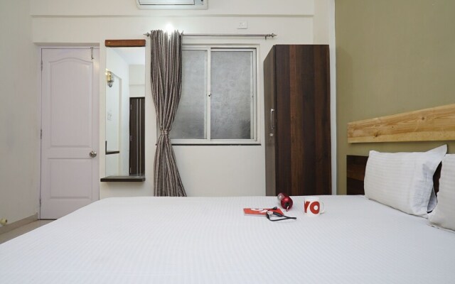 OYO 28029 Living Luxurious Studio Rooms