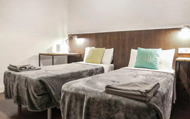 Traveller House 7 Bedroom Apartment