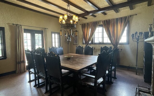 Young Mansion