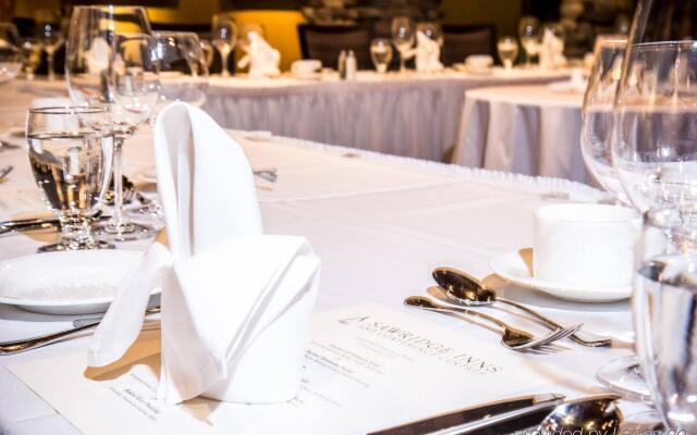 Sawridge Inn & Conference Centre Edmonton South