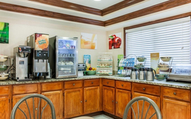 Comfort Inn & Suites Porter near Indiana Dunes