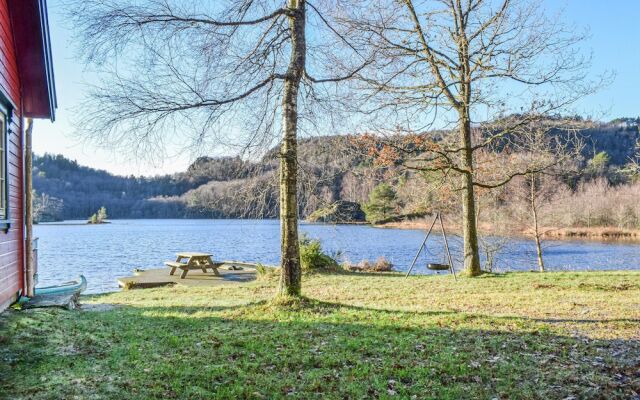 Awesome Home in Lyngdal With 4 Bedrooms