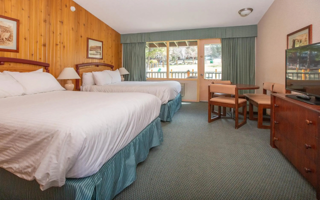Fairmont Hot Springs Resort
