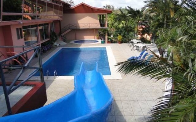 Hotel Puerto San Luis