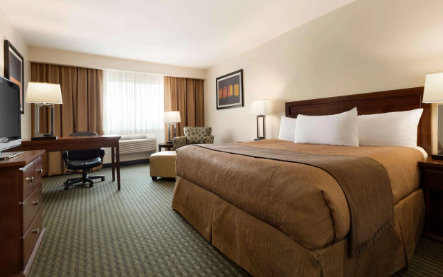 Travelodge by Wyndham Weyburn