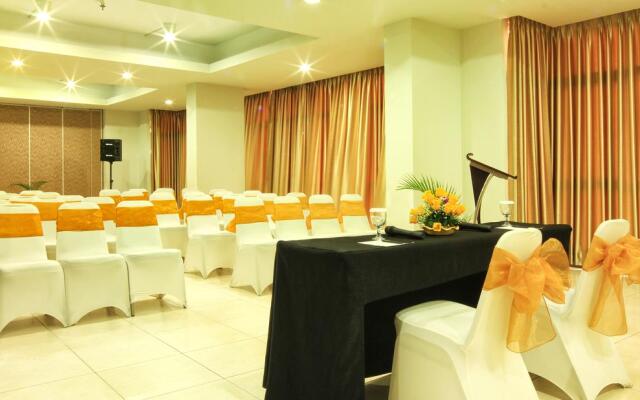 Simply Valore Hotel