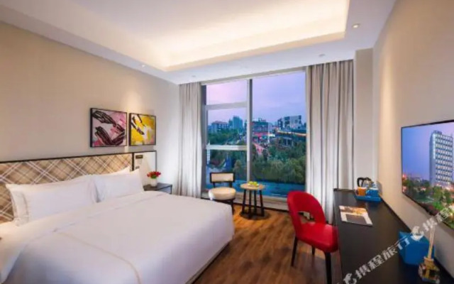 X Hotel Shuguang Atour, Shanghai Wuxu Cruise Terminal