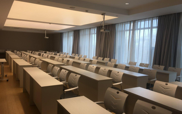 Starway Hotel (Lanzhou West Railway Station) – Business – Lanzhou