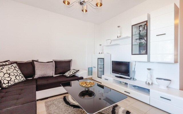 Beautiful Home in Crikvenica With Wifi and 6 Bedrooms