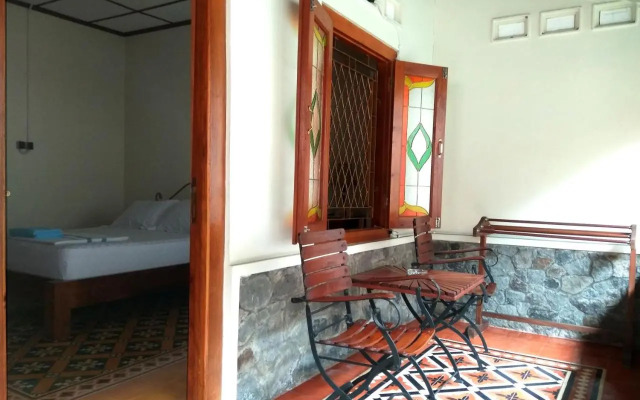 Omah Pitoe Guest House