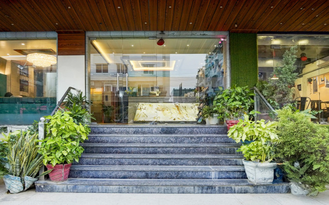 Townhouse Prayagraj Central Bus Terminal Formerly Hotel Four View