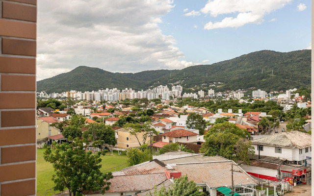 Studio bem localizado próx a UFSC SSG207