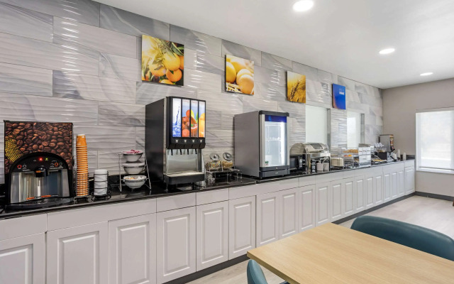 Comfort Inn & Suites Harrisburg-Hershey North