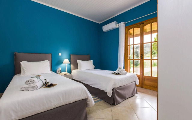 Villas Lefkothea