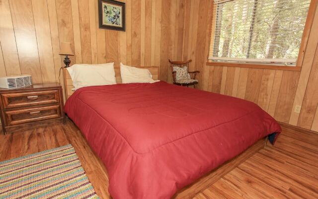 Grannys Love Shack by Big Bear Cool Cabins