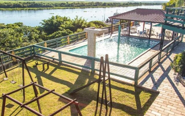 Candeias Hotel Gold Fish