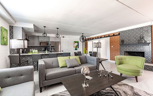 Northland Glam 3BR by Casago