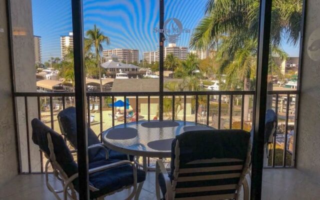 Santa Maria Harbour Resort 202 by RedAwning