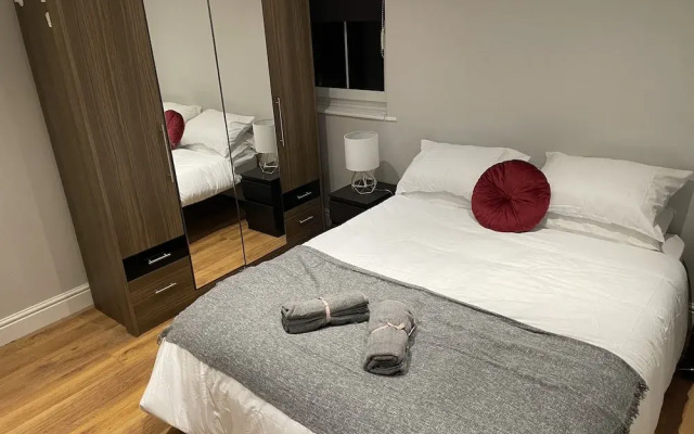 Immaculate 2-bed Apartment in London