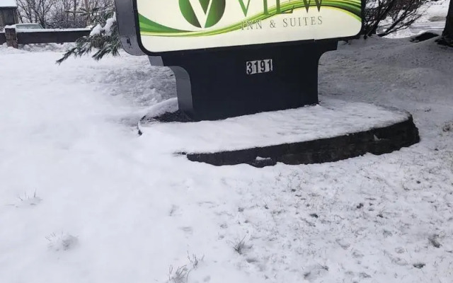 The View Inn & Suites