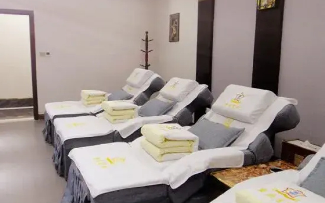 Panzhihua Sunshine Enjoy Hotel