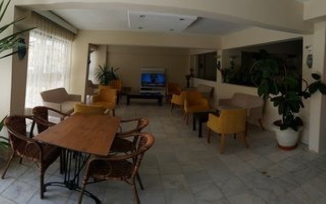 Ozgun Apart Otel Kusadasi